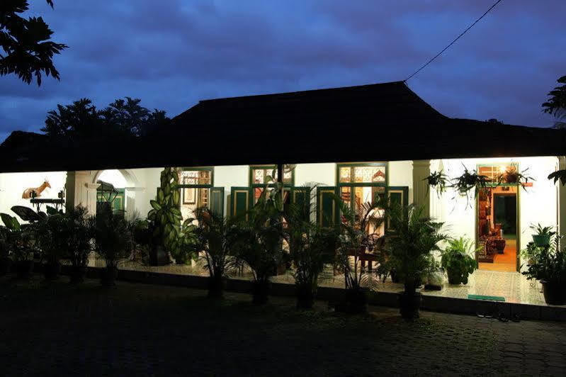 Ndalem Gamelan Apartment Yogyakarta Exterior photo